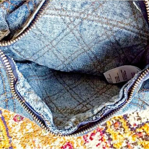 URBAN OUTFITTERS Quilted Denim Sling Bag - Picture 6 of 6